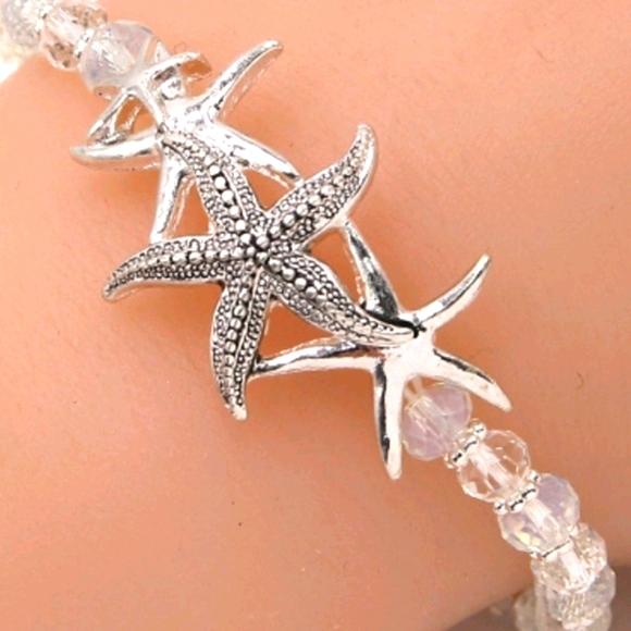 ANTIQUED SILVER STARFISH STRETCH BRACELET - Picture 1 of 4